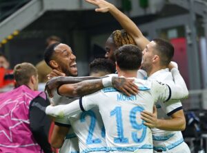 Aubameyang scorer til 0-2 for Chelsea mod AC Milan.