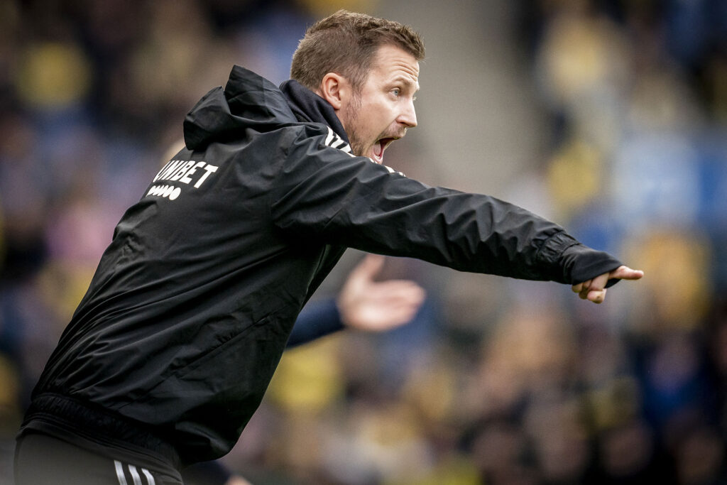 FC Københavns cheftræner Jacob Neestrup under 3F Superligakampen mellem Brøndby IF og FC København .