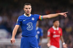 Cesar Azpilicueta mener, at programmet op mod VM i Qatar går udover spillernes fysiske tilstand.