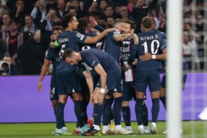 Messi bringer PSG i front