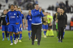Kent Nielsen og holdet takker de medrejsende tilskuere for opbakningen.