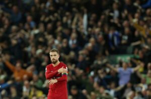 Jordan Henderson og Liverpool har massive problemer, siger Jamie Carragher