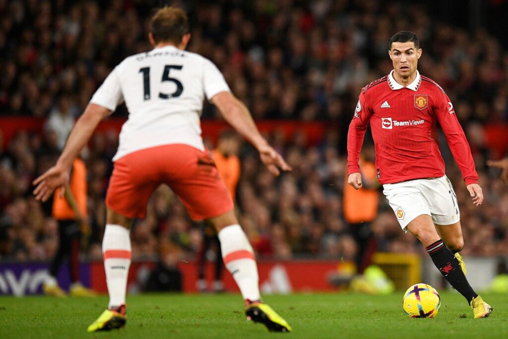 Cristiano Ronaldo pg Manchester United spiller Premier League-kamp imod West Ham på Old Trafford.