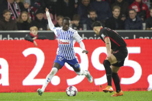 Yankuba Minteh tror på, at OB kan vinde Superligaen.