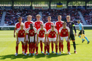 Flere europæiske storklubber jagter eftersigende dansk stortalent. Maurits Kjærgaard.