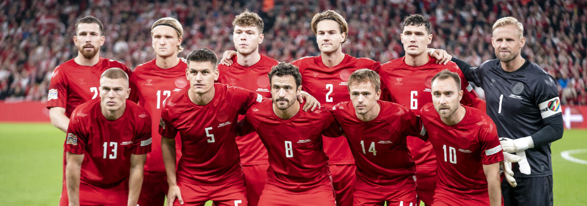 Danmarks landshold spiller sin første kamp ved VM i Qatar 2022 mod Tunesien, og her er den danske startformation.