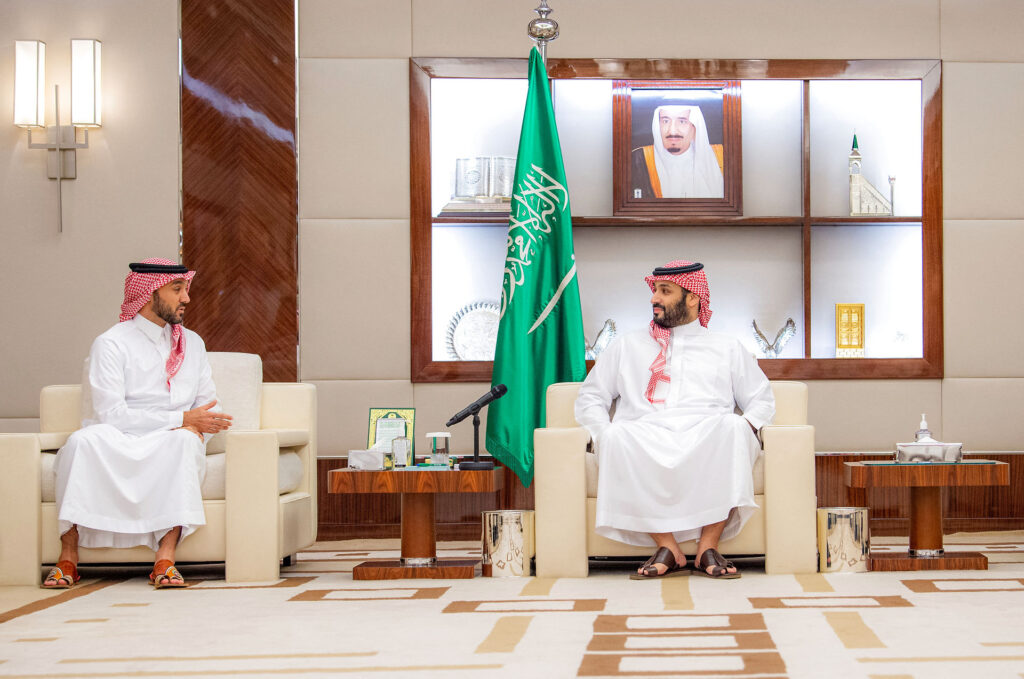 Prins Abdulazizbin Turki vil støtte bud på Liverpool og Manchester United fra Saudi-Arabien