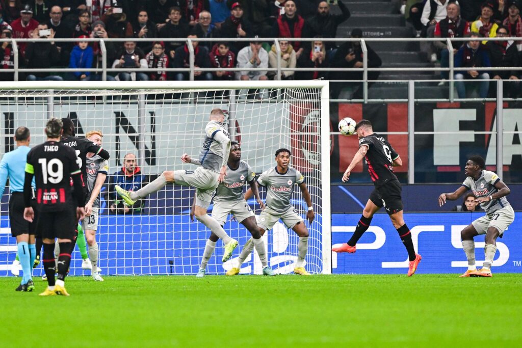 Olivier Giroud scorede for AC Milan i Champions League-kampen imod Salzburg.