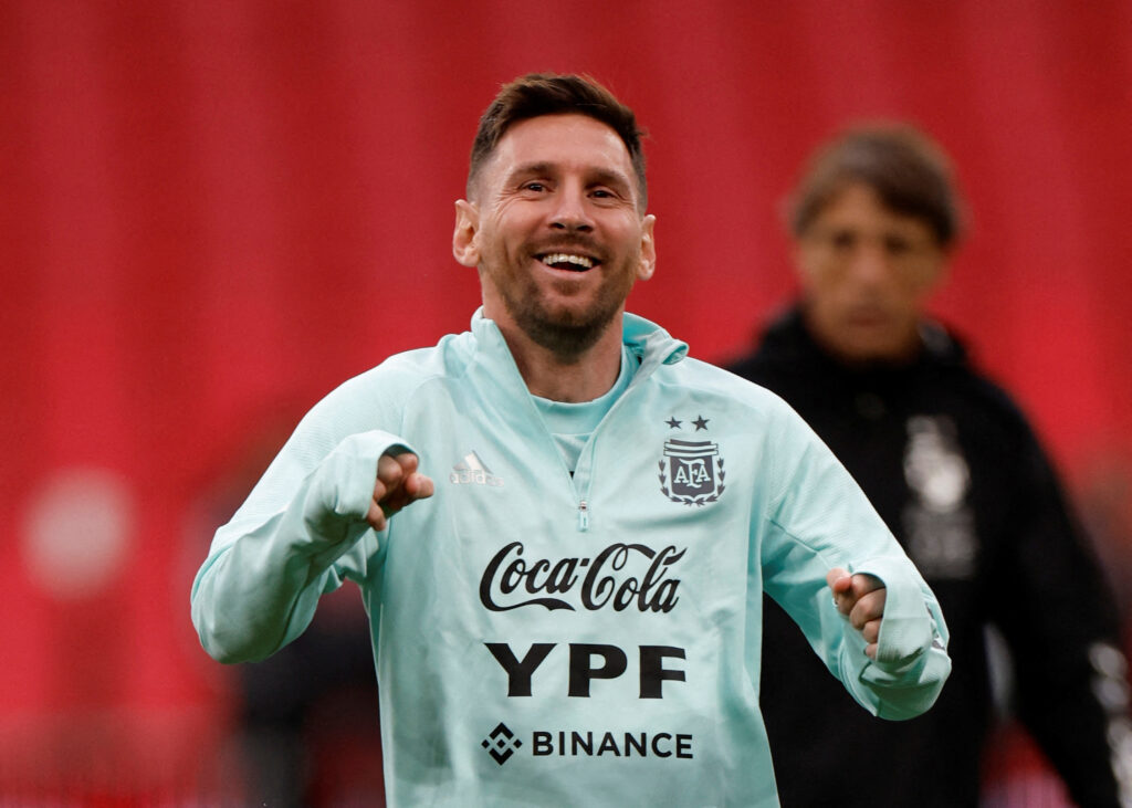 Der florerer rygter om, at Lionel Messi skifter europæisk fodbold ud med den amerikanske MLS til sommer. Det vækker stor opsigt, også i NBA.