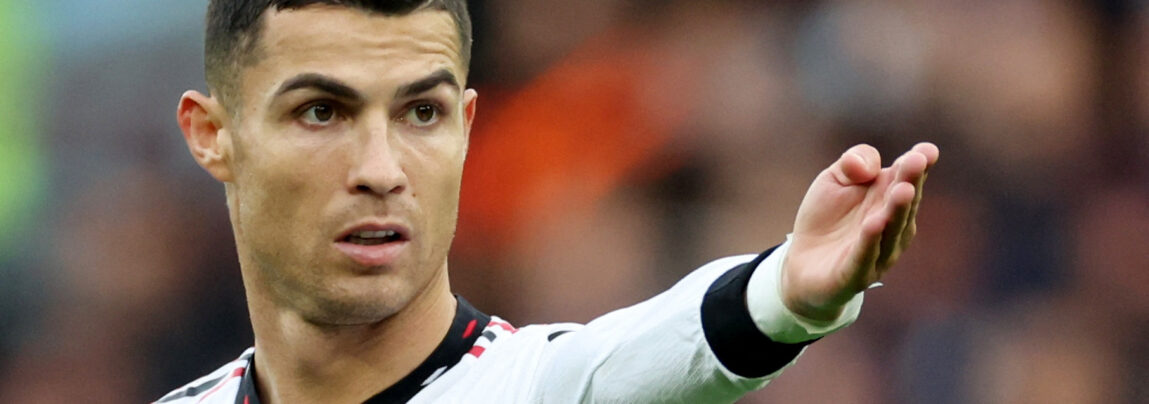 Cristiano Ronaldos tid i Manchester United og Premier League er måske snart slut.