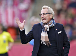 Erik Hamrén har valgt at inddrage to ugers vinterferie i AaB