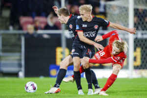 Gustav Isaksen tiltrækker sig nu interesse fra Liverpool, der overvejer et vinterkøb af offensivspilleren