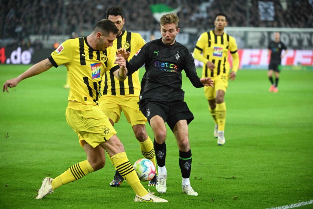 Borussia Dormund mod Borussia Mönchengladbach i den tyske Bundesliga.