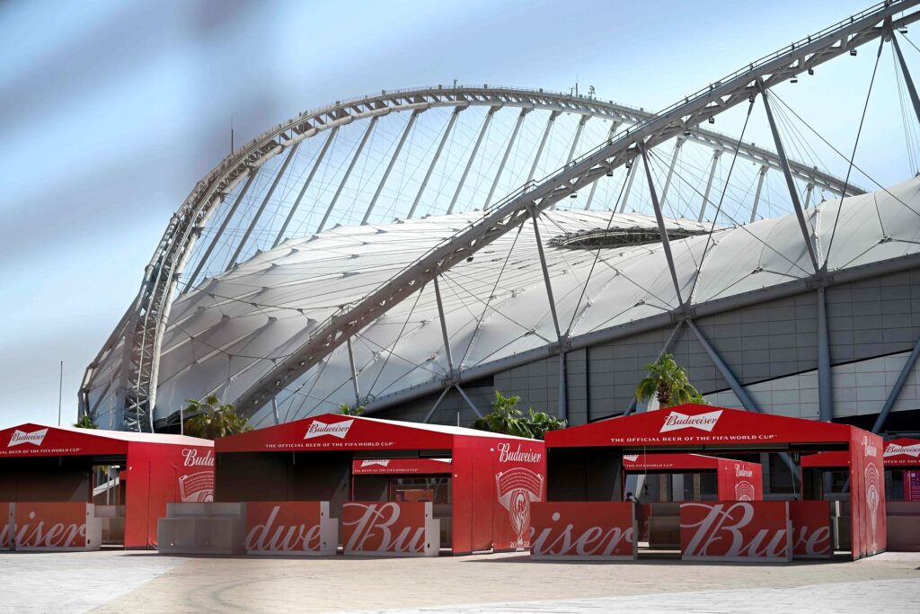 Ølkiosk VM i Qatar ved stadion