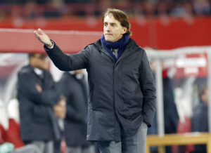 Roberto Mancini i spidsen for sit mandskab.