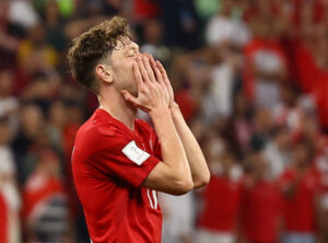 Kasper Hjulmand må undvære den offensive danske profil Andreas Skov Olsen til kampen mod Frankrig, da han er ramt af en mindre skade.