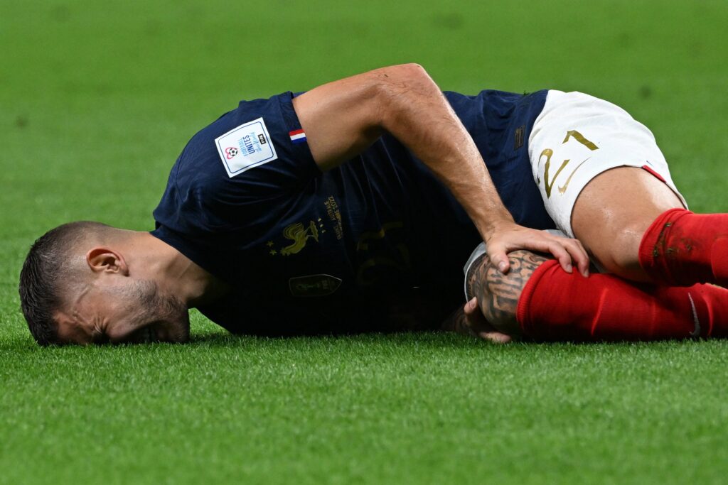 Lucas Hernandez skadet. Frankrig. VM 2022 Qatar.
