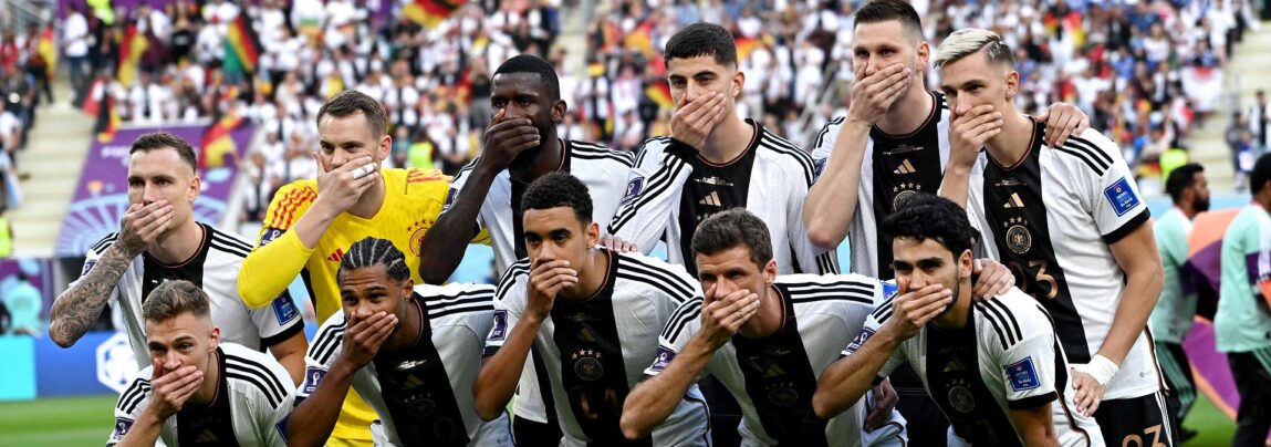 Tyskland tabte mod Japan ved VM, men holdbilledet inden kampen trak store overskrifter