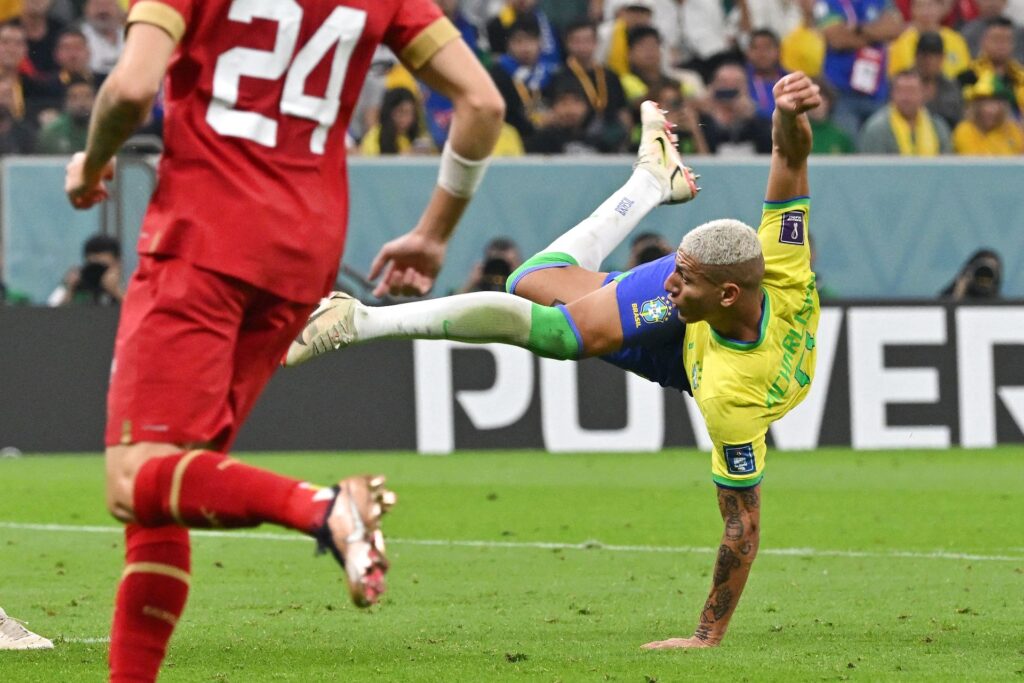 Richarlison og Brasilien spillede eminent i anden halvleg og Tottenham-angriberen scorede turneringens mål indtil videre.