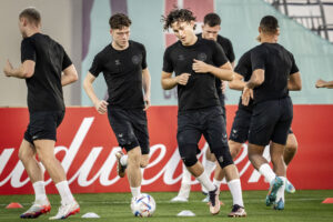 I campo.dk's VM-studie er der forhåbninger om, at Jonas Wind er klar nok til at kunne starte kampen mod Australien onsdag.