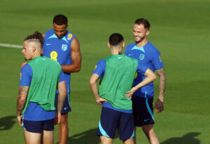 James Maddison er tilbage på træningsbanen i den engelske VM-lejr