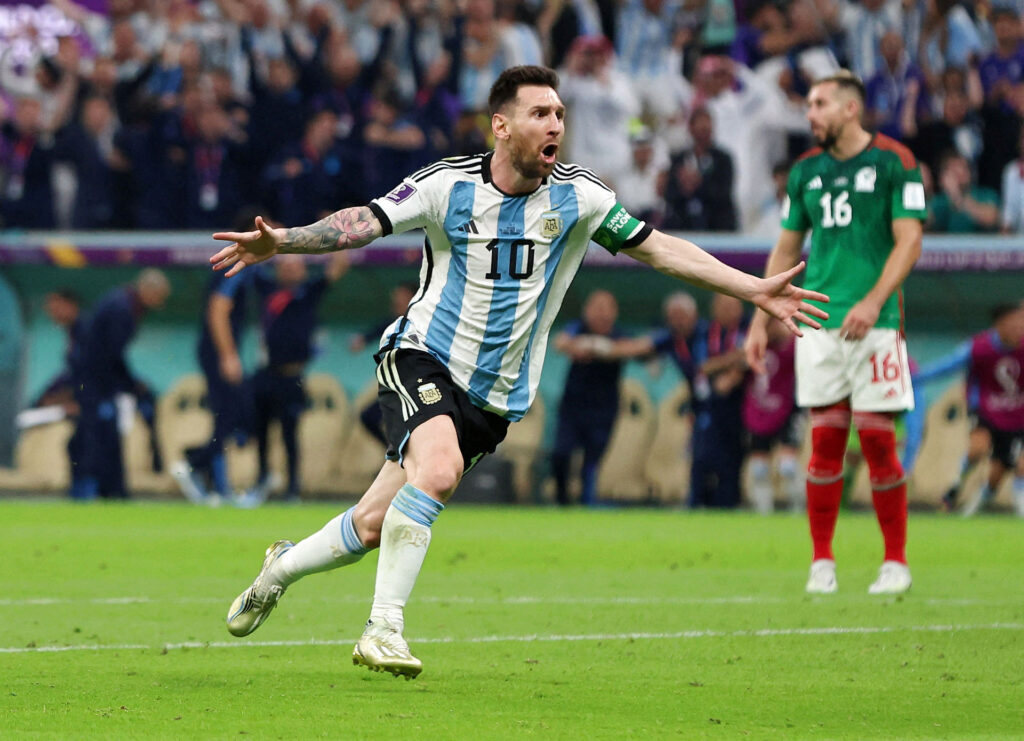 Lionel Messis føringsmål mod Mexico frembragte tårer på den argentinske trænerbænk