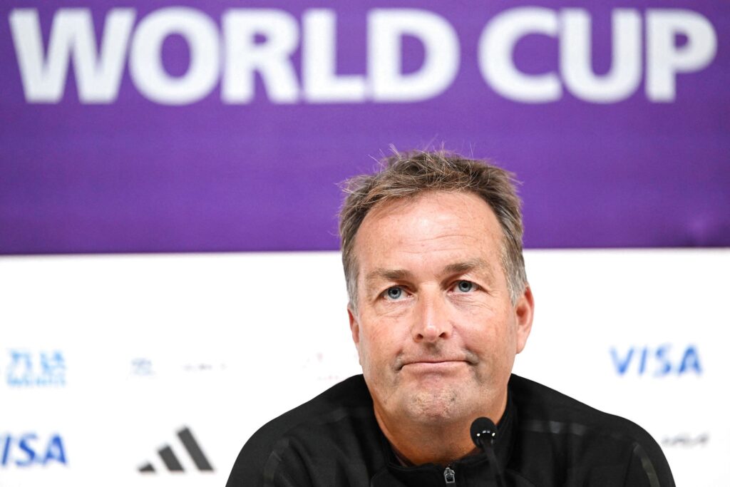 Australien kommer ikke til at spille på uafgjort mod Danmark, vurderer landstræner Kasper Hjulmand.