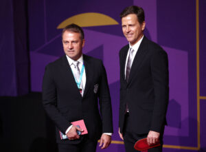 Oliver Bierhoff er blevet opsagt i det tyske fodboldforbund.