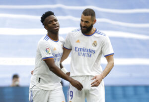 Karim Benzema jagtes af Manchester United