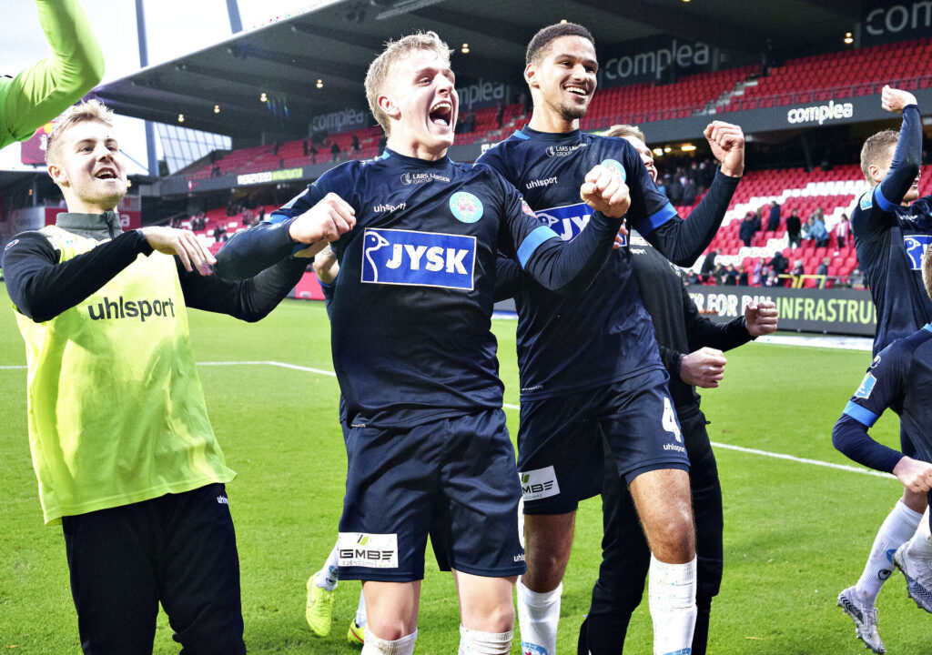 Pelle Matsson forlænger med Silkeborg IF.