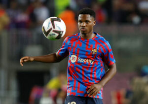 Ansu Fati forklarer, hvorfor han valgte FC Barcelona fremfor Real Madrid.