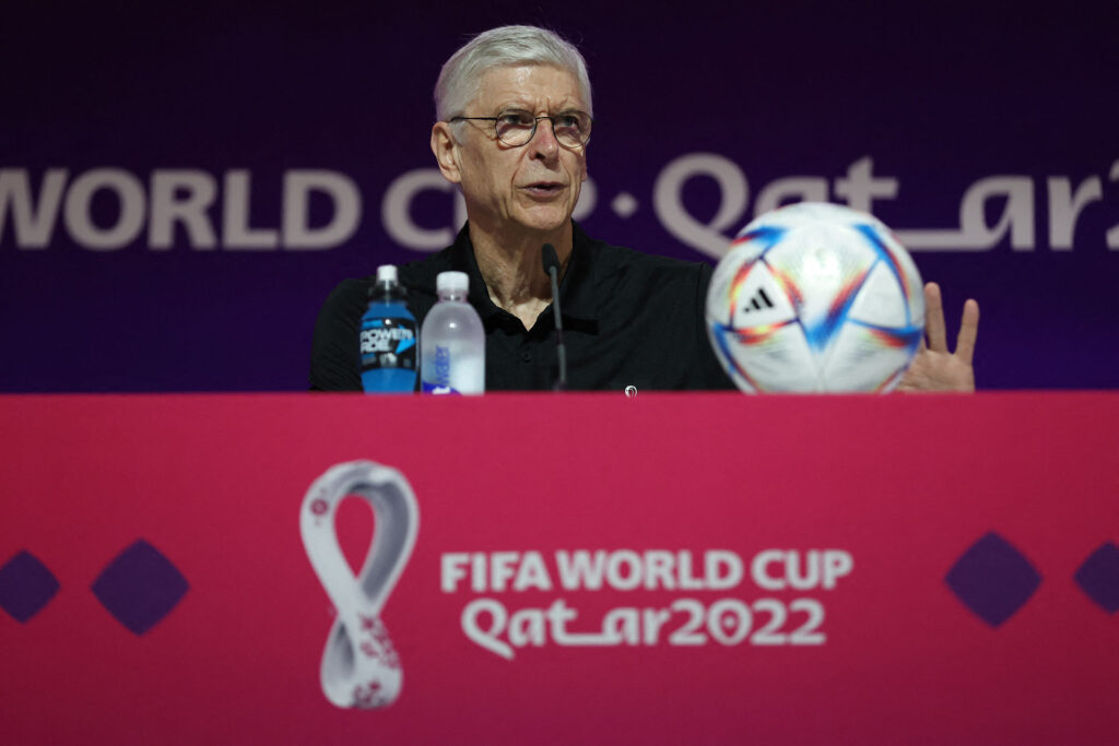 Hos FIFA har de droppet ideen om en VM-slutrunde hvert andet år, det er for vanskeligt at passe ind i den nuværende kvalifikation.
