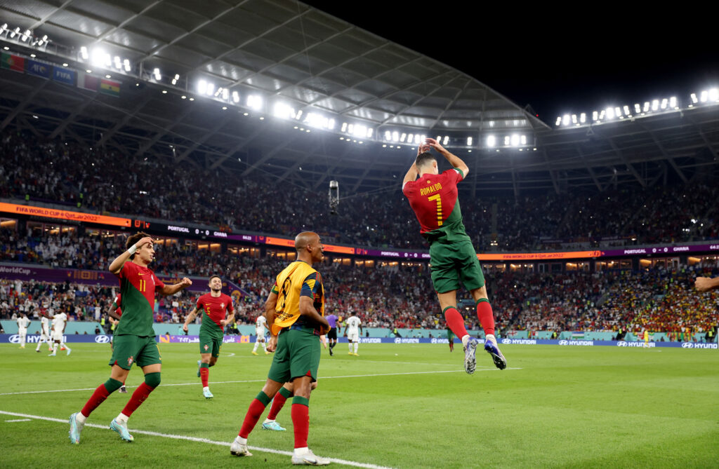 FIFA hylder Cristiano Ronaldo i en video med Portugal-stjernens højdepunkter fra de fem slutrunder, han har deltaget i.