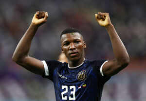 Moisés Caicedo kan være på vej til Liverpool eller Chelsea