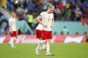 Victor Nelsson forbliver i Galatasaray trods interesse fra større klubber