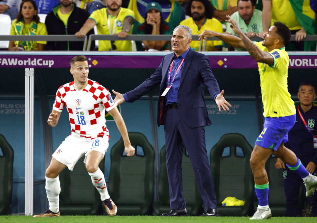 Den brasilianske landstræner, Tite, stopper som manden i spidsen for Brasilien efter kvartfinalenederlaget til Kroatien ved VM.