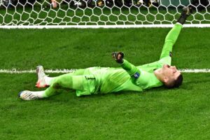 Dominik Livakovic fra Kroatien sættes i forbindelse med et stort skifte til Bundeliga-holdet Bayern München.