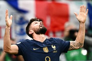 Olivier Giroud er angiveligt tæt på en forlængelse i AC Milan