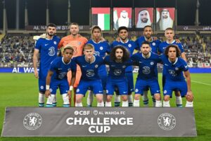 Chelsea spillede søndag testkamp mod Aston Villa, hvor Broja udgik med knæskade