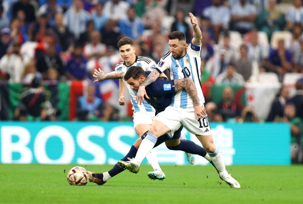 Lionel Messi i infight i VM-finalen