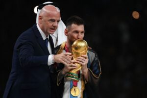 FIFA-præsident, Gianni Infantino, vil lave en stor ændring af VM.