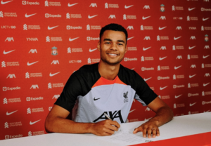 Cody Gakpo kan få debut lørdag mod Wolves FA Cup