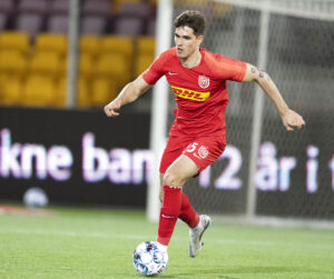 FC Nordsjælland har solgt den slovakiske forsvarsspiller, Ivan Mesik, til Serie C-klubben Pescara.