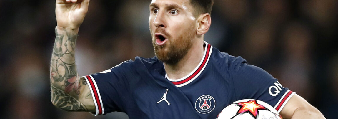 Lionel Messi vendte onsdag hjem til Paris Saint-Germain, hvor han blev hyldet af hele klubben.