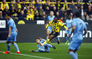 Youssoufa Moukoko er blevet tilbudt en monsterløn af Newcastle.