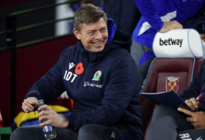 Jon Dahl Tomasson og Blackburn slog Norwich i FA Cuppen - Leeds fik uafgjort mod Cardiff i overtiden.