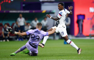 Haji Wright kan være på vej til Premier League-klubben Brentford.