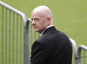 Gianni Infantino ankommer til Peles lit de parade.