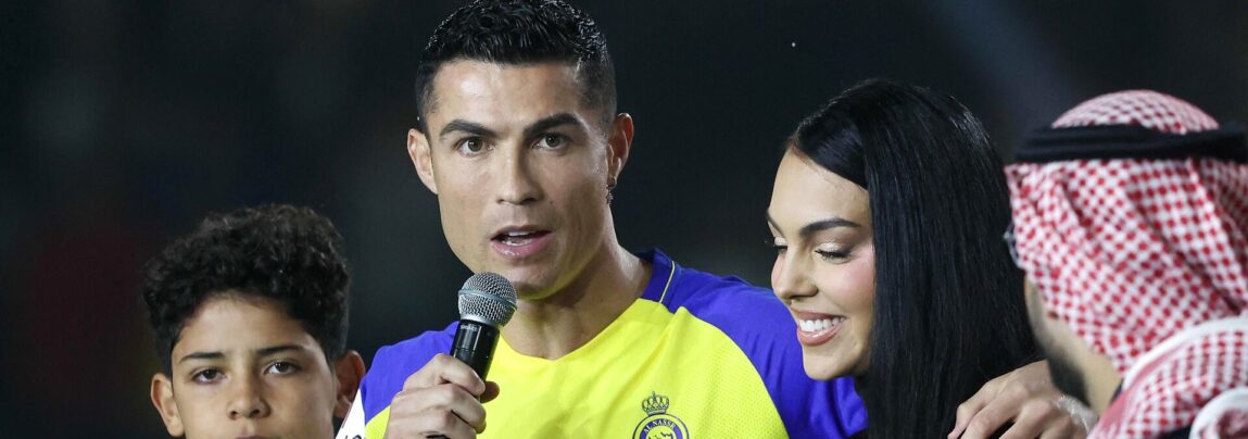 Cristiano Ronaldos ankomst i saudiarabiske Al-Nassr skubber den angrebskonkurrenten Vincent Aboubakar ud af klubben.