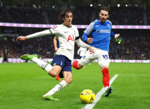 Bryan Gil i FA Cup-kampen mod Portsmouth.